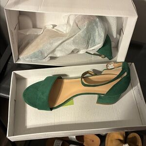 Elegant Green Suede Women's Shoes